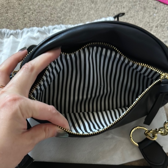 Miss Fong Black Belt Bag/Fanny - Picture 5 of 11